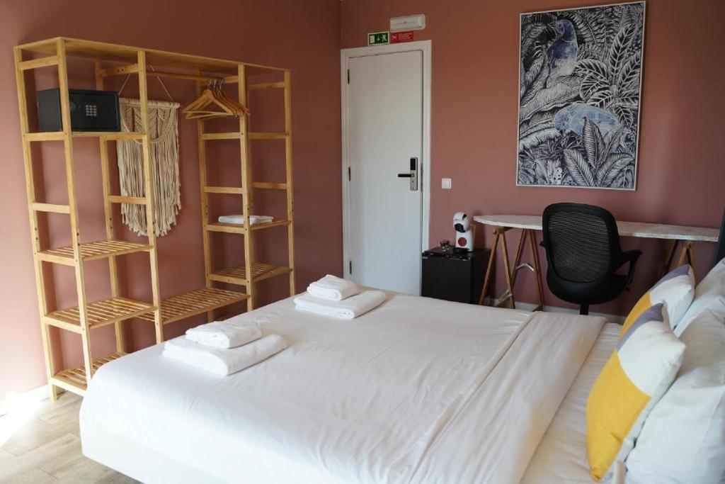 Ericeira Destination Hostel Exterior photo